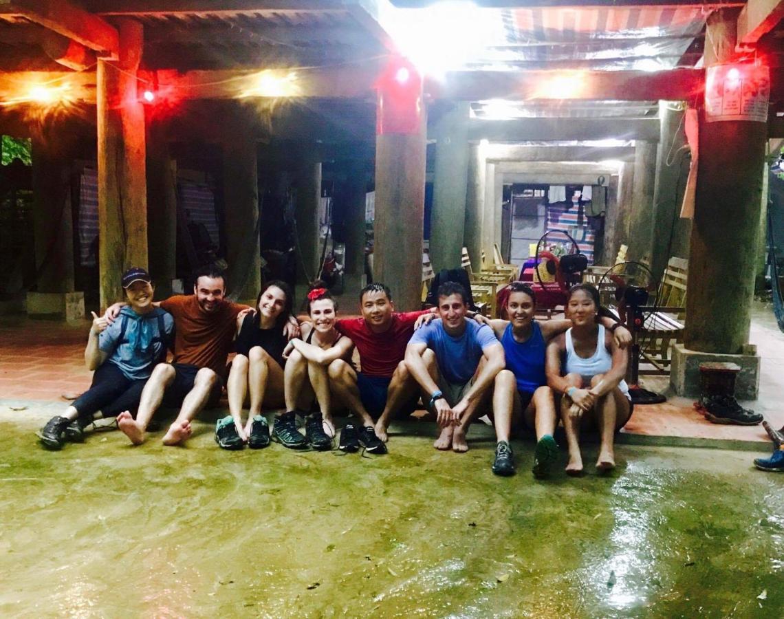 Nha Tan - Mai Chau Homestay And Tours Exterior photo