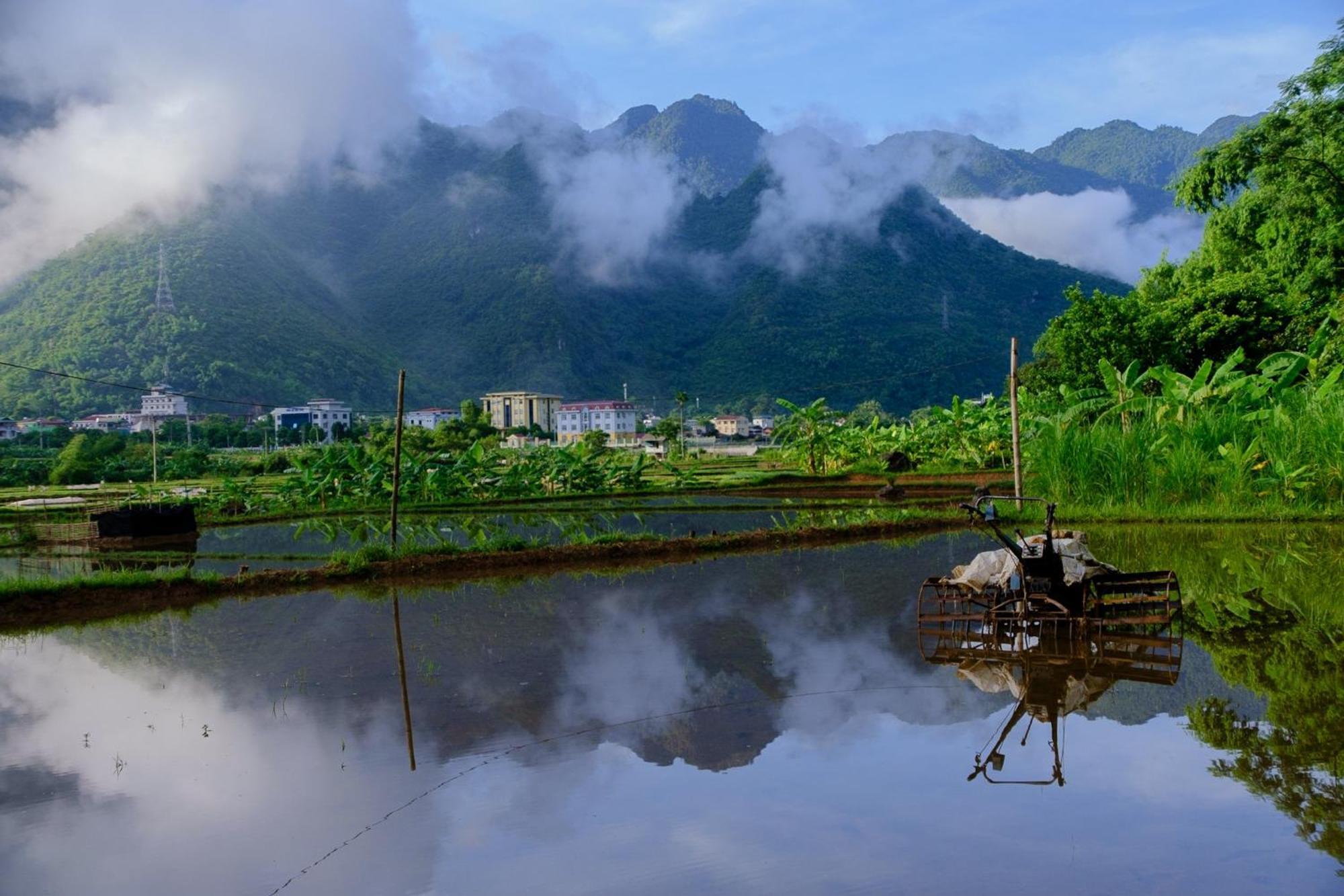 Nha Tan - Mai Chau Homestay And Tours Exterior photo
