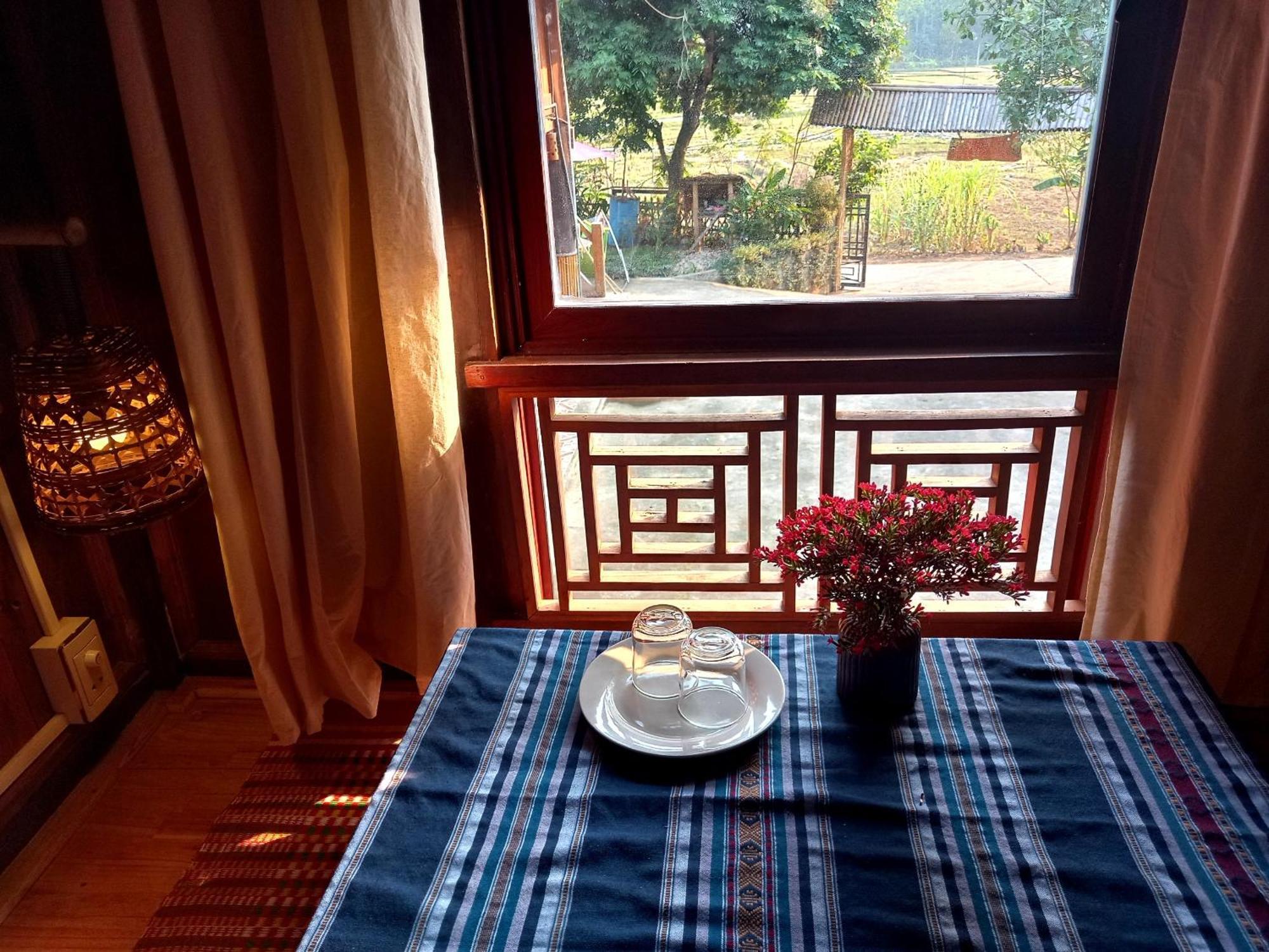 Nha Tan - Mai Chau Homestay And Tours Exterior photo